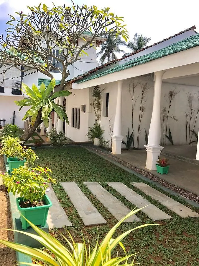 Villa Sri Beach Negombo